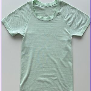 Lululemon Swiftly Tech soft green Short sleeve Tee